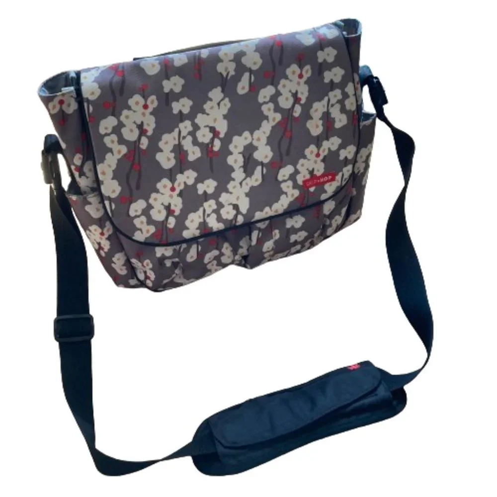 Skip Hop Deluxe Edition Diaper Bag Cherry Blossom Design Many Features EUC